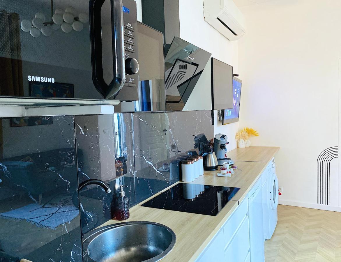 Sea - 2 Bedroom - Kitchen - Wifi - Tramway - Air Conditioner Nice Exterior foto